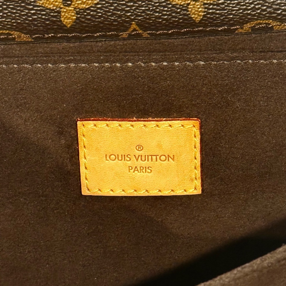 Louis Vuitton Pochette Métis Bag - Picture 6 of 8